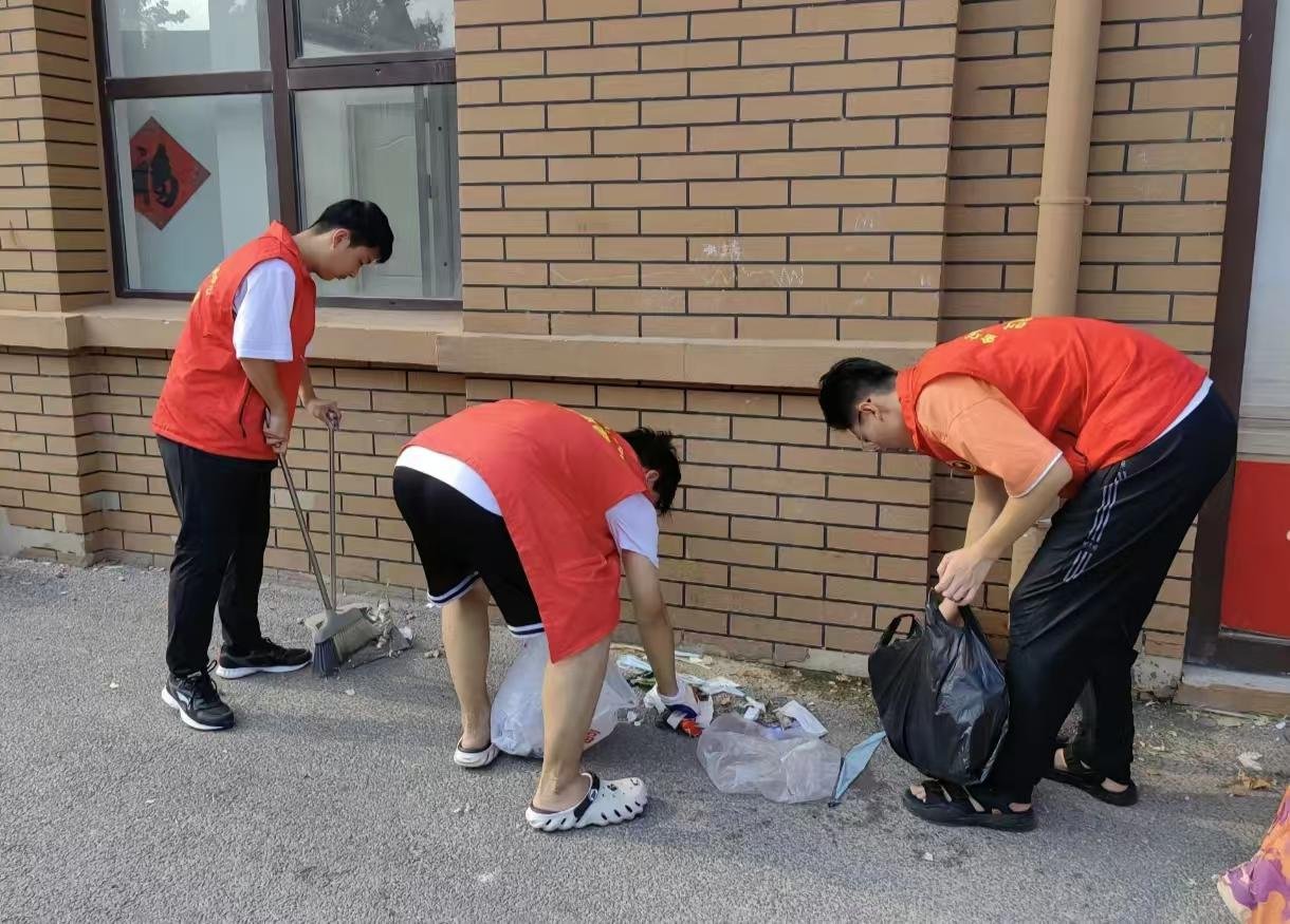 体育学院开展“助力家乡建设,绽放青春梦想 ”社会实践活动