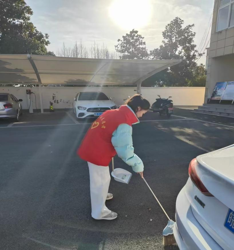 轨道上的暖流：浙江交通职业技术学院2026年寒假“情暖春运”志愿服务纪实