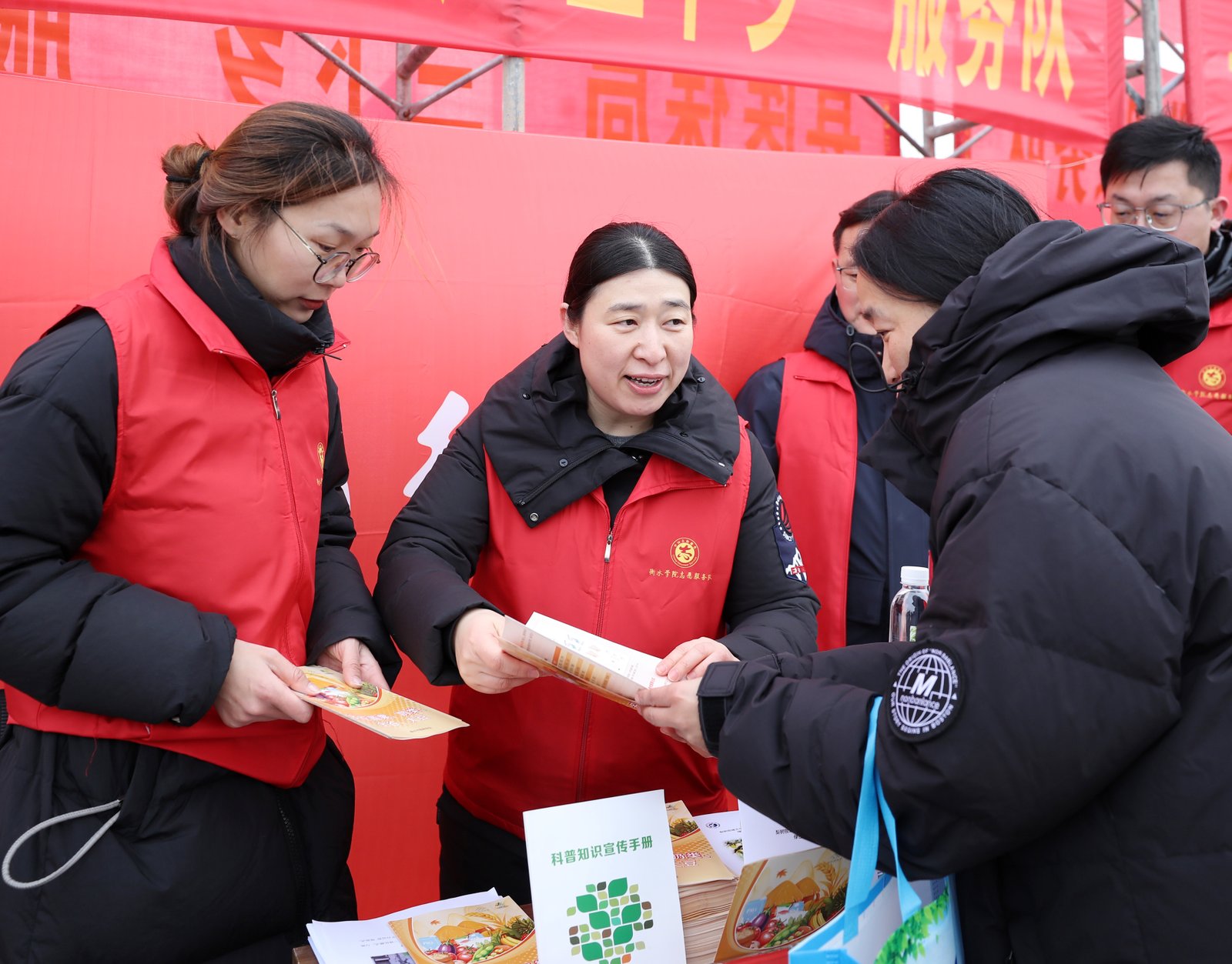 大山深处的推拿课——北京中医药大学东方学院2026年“三下乡